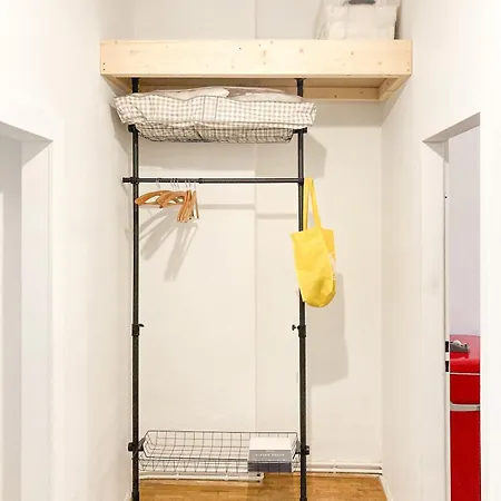 Sunny Renovated Ground-floor In Neukoelln Feriehus *